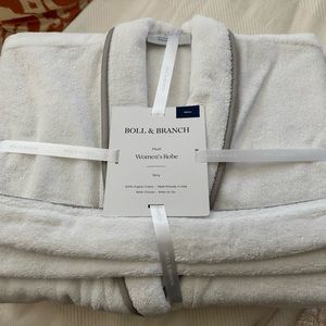 Boll & Branch Plush Women’s Robe